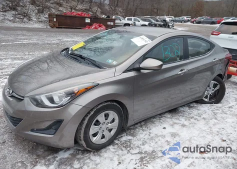 2016 Hyundai Elantra Se z USA, uszkodzony, nr VIN 5NPDH4AE3GH738965